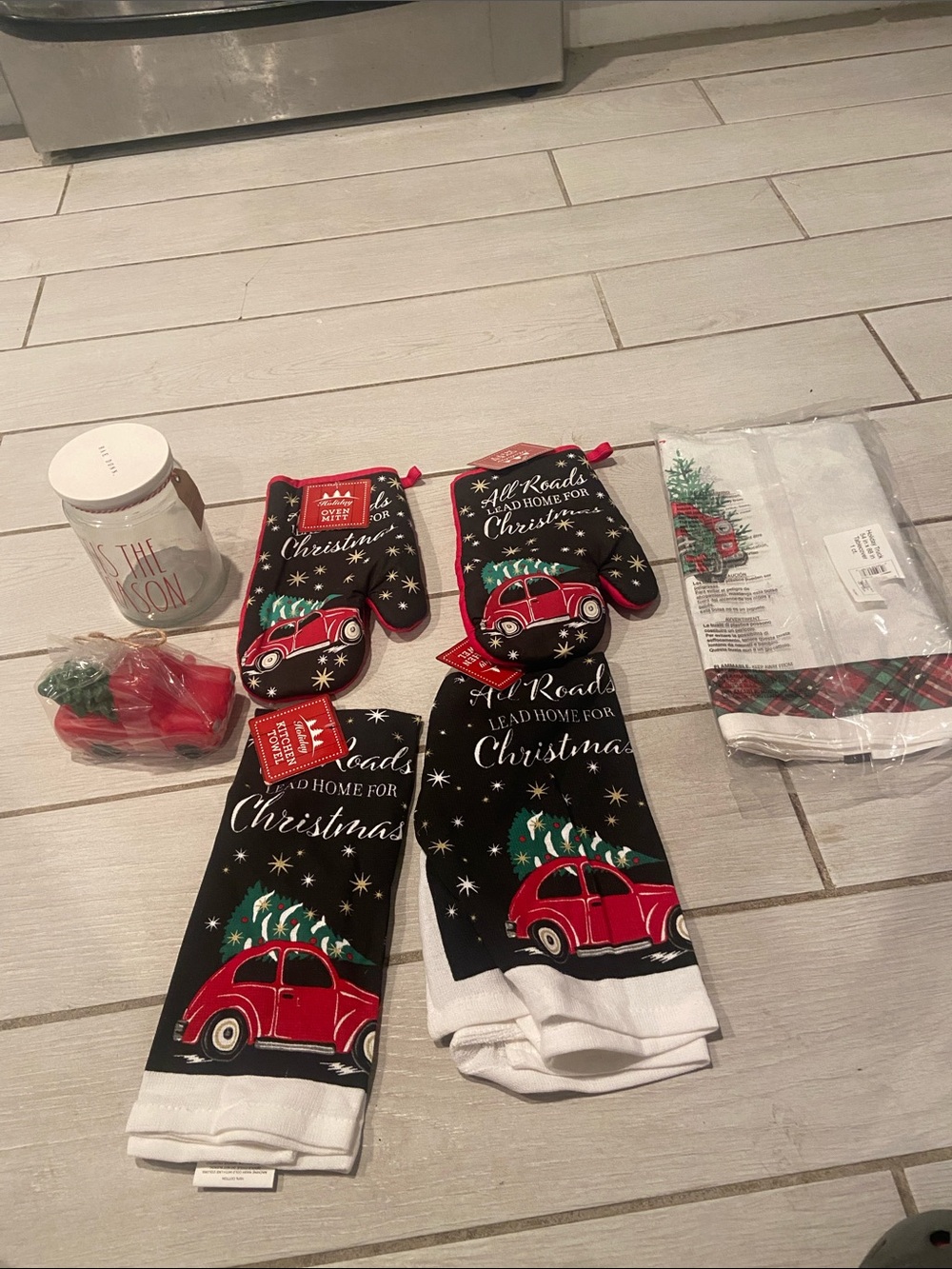 Christmas Bundle - Picture 12 of 12